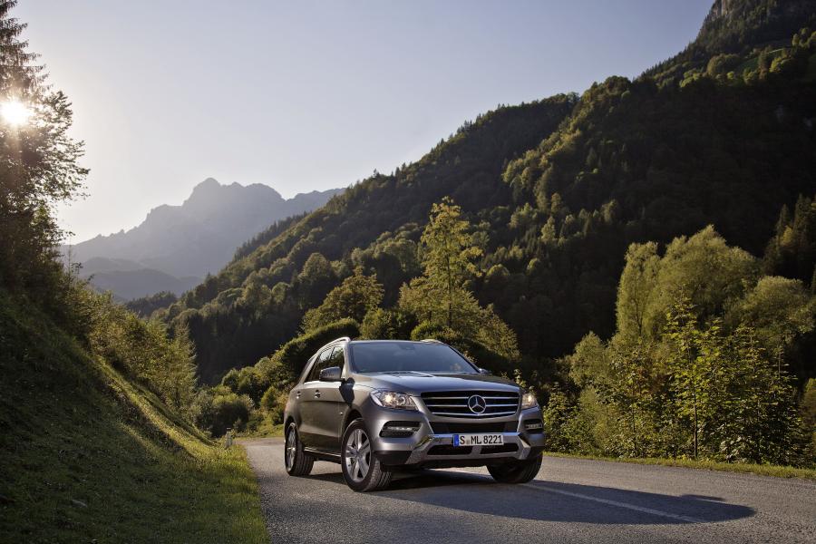  Mercedes-Benz ML500 4Matic BlueEFFICIENCY 2012 года  (фото 5 из 5)
